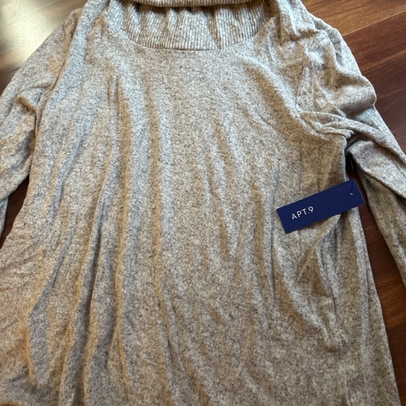 Bundle of 2 Turtle Neck Pull On Sweaters Size Large - Picture 5 of 5